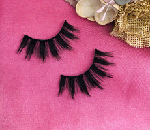 Load image into Gallery viewer, Gold Diamond