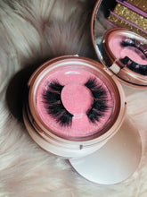 Load image into Gallery viewer, Lash Holder Travel Mirror