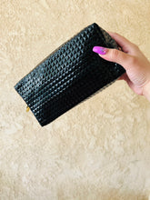 Load image into Gallery viewer, Makeup Bag Textured Style