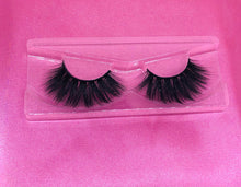 Load image into Gallery viewer, Green Diamond